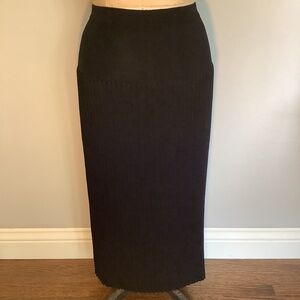 Exclusively Misook Pleated Knit Midi Skirt- L